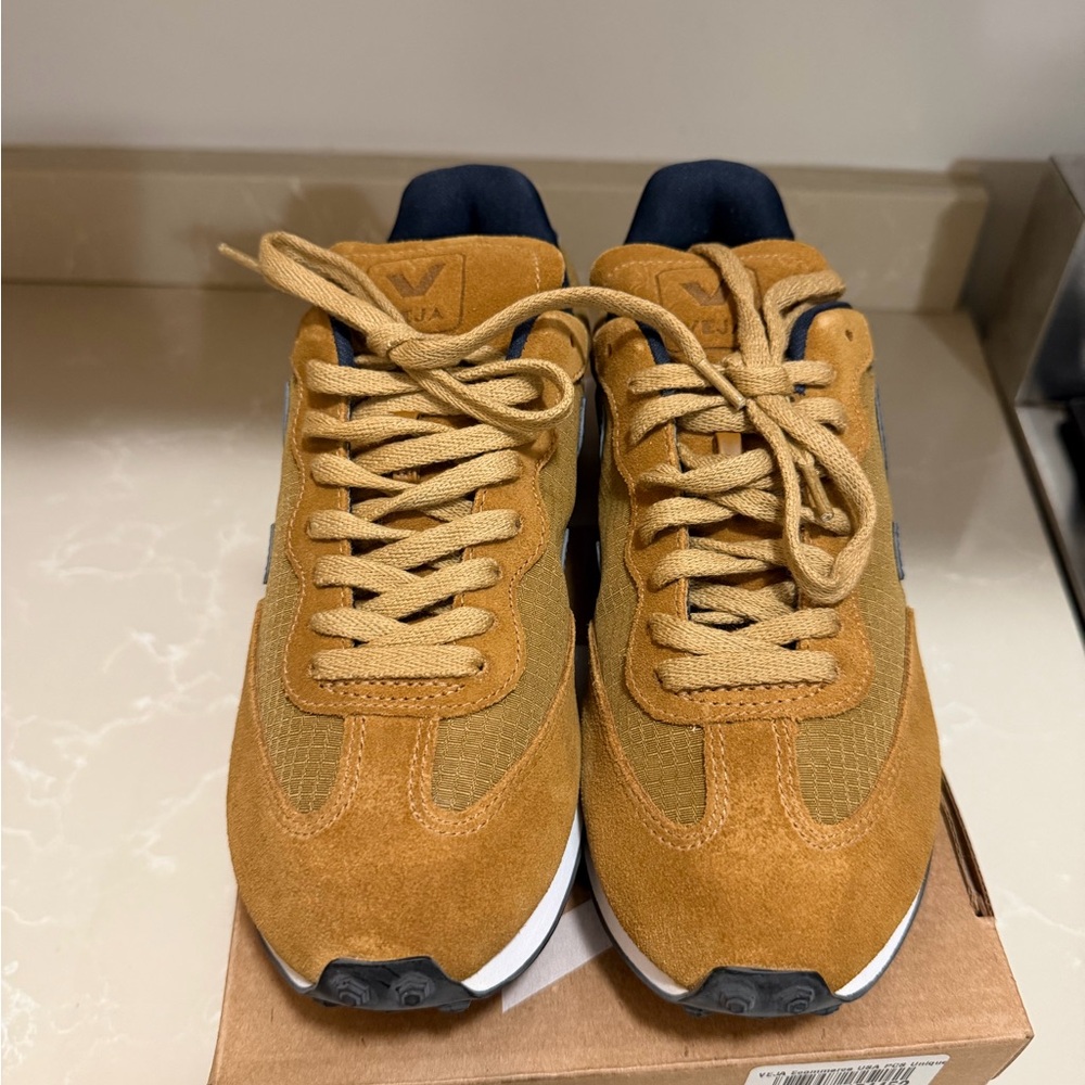 Veja women’s Suede & Textile Sneakers in Camel Brown with Navy Accents - Picture 3 of 7
